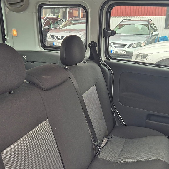 Opel Combo 8 of 9