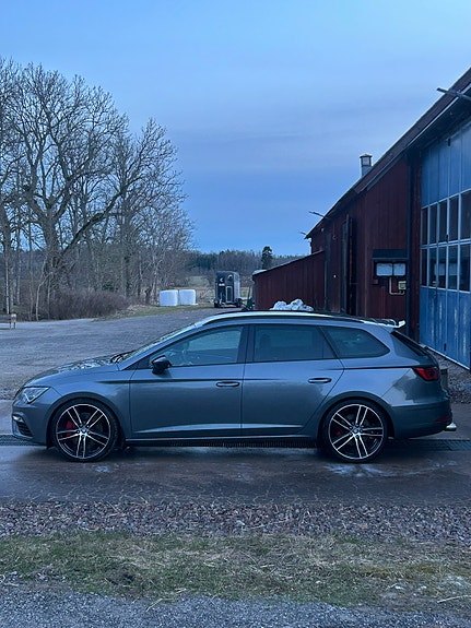 Seat Leon 5 of 5