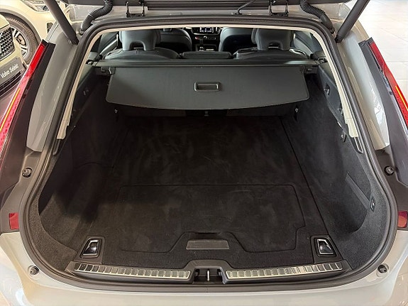 Volvo V90 14 of 19