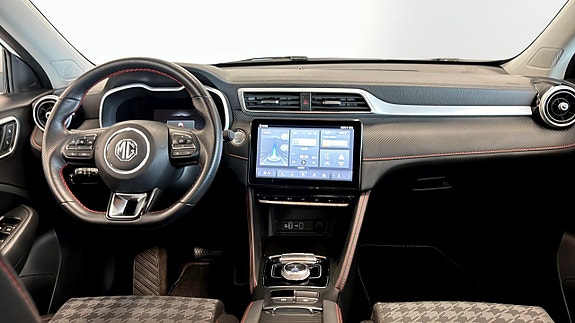 MG ZS 4 of 5