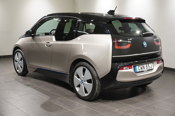 BMW i3 3 of 5