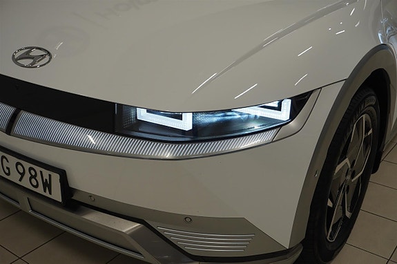 Hyundai IONIQ 4 of 17