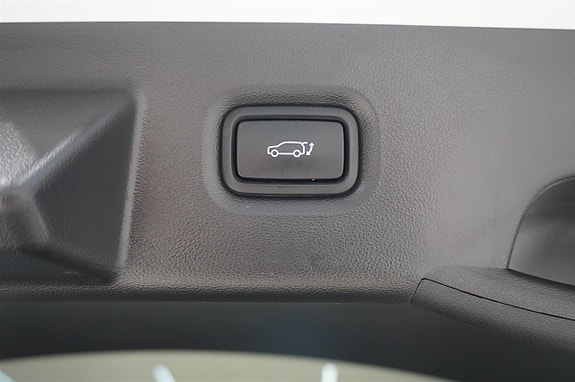 Hyundai IONIQ 17 of 17