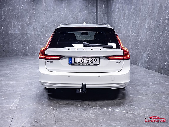 Volvo V90 6 of 30