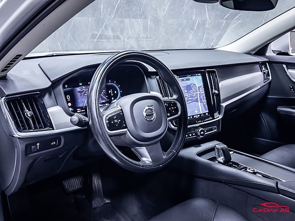 Volvo V90 12 of 30