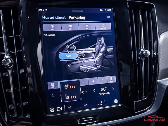 Volvo V90 26 of 30