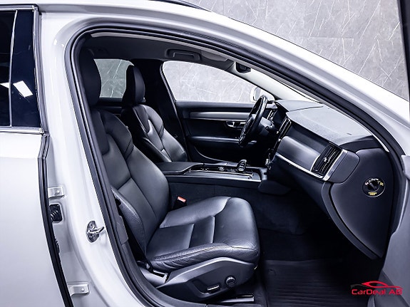 Volvo V90 15 of 30