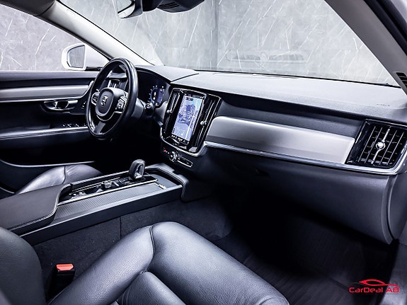 Volvo V90 14 of 30