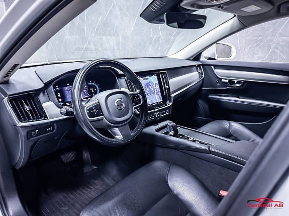 Volvo V90 11 of 30