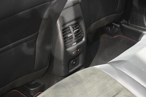 Ford Kuga 10 of 16