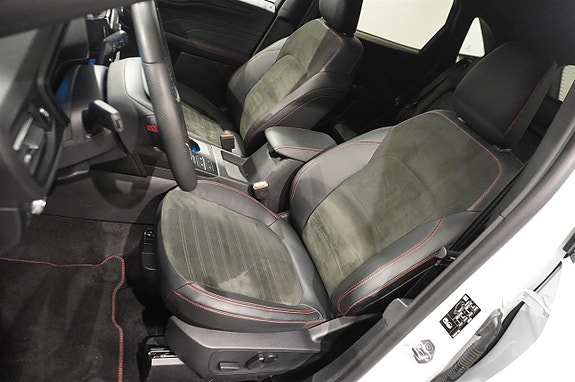 Ford Kuga 4 of 16