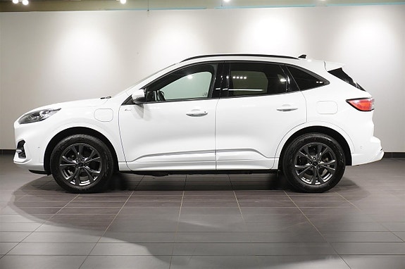 Ford Kuga 2 of 16