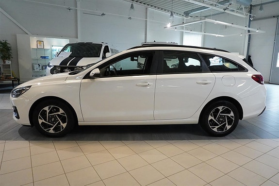 Hyundai i30 3 of 22