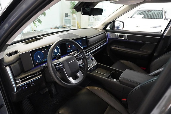 Hyundai Santa Fe 2 of 30