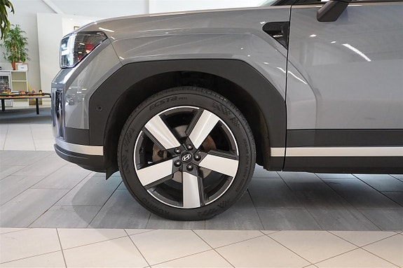 Hyundai Santa Fe 13 of 30