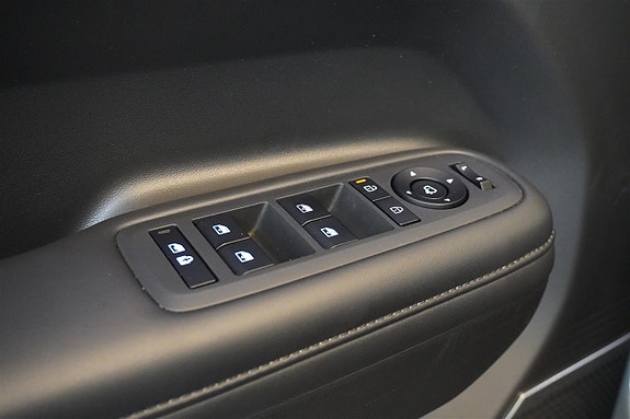 Hyundai Santa Fe 15 of 30