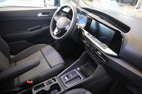 Ford Transit Connect 10 of 12