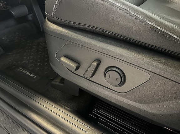 Hyundai Tucson 14 of 28