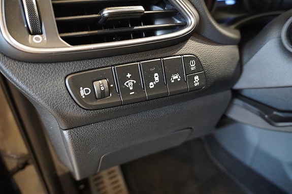 Hyundai i30 13 of 18
