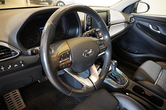 Hyundai i30 14 of 18