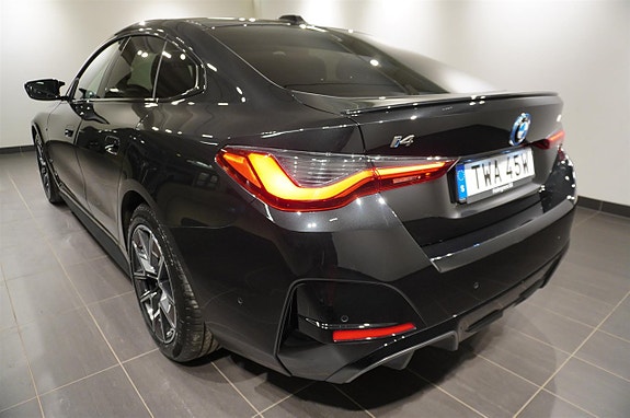 BMW i4 14 of 14