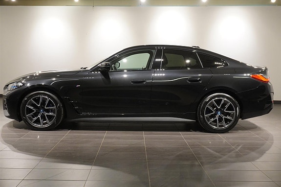 BMW i4 2 of 14