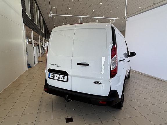 Ford Transit Connect 3 of 8