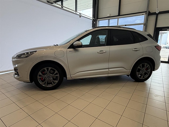 Ford Kuga 2 of 9