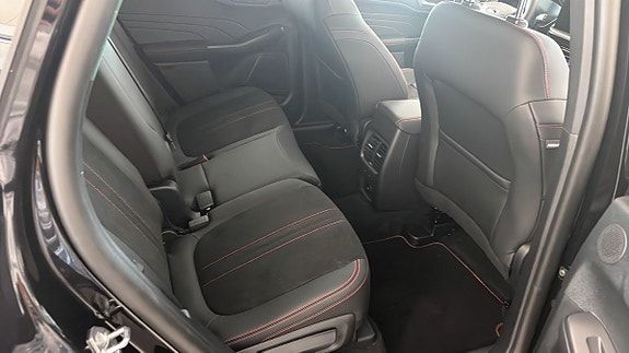 Ford Kuga 5 of 5