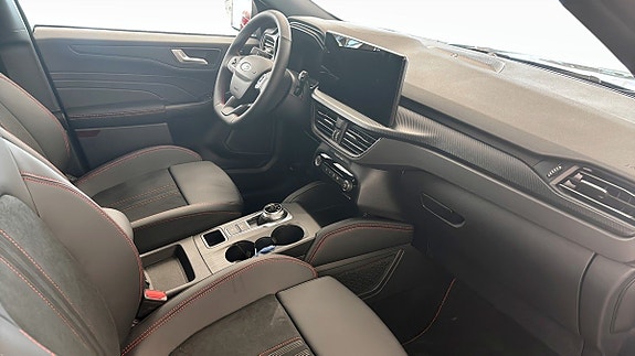 Ford Kuga 3 of 5