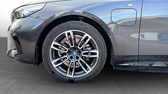 BMW 530e 9 of 10