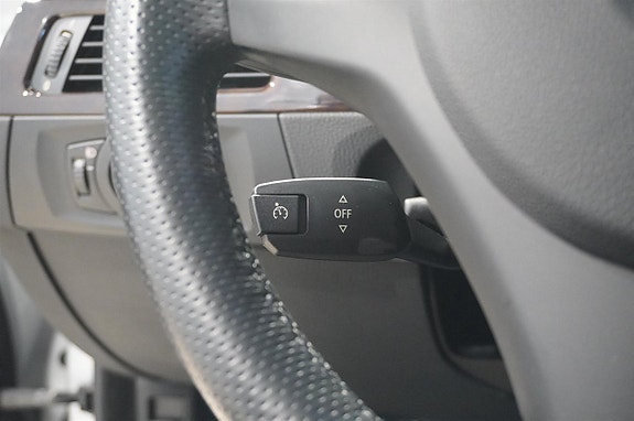 BMW 335i 14 of 19
