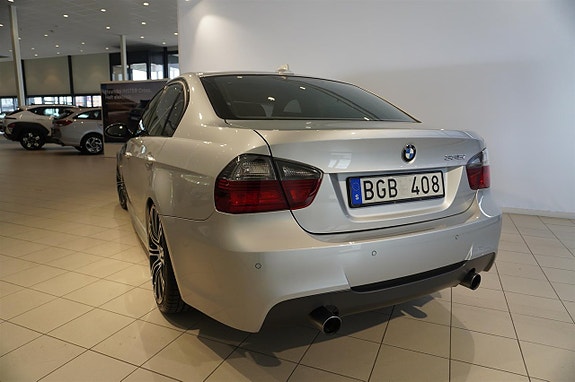 BMW 335i 5 of 19