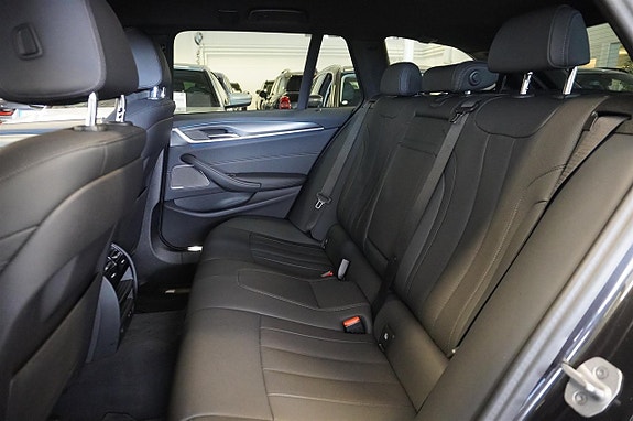 BMW 530e 11 of 24