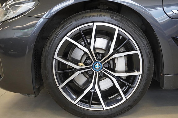 BMW 530e 3 of 24