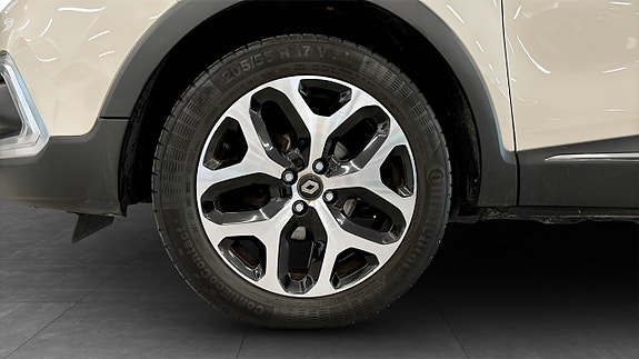 Renault Captur 9 of 9