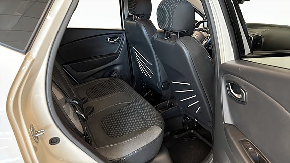 Renault Captur 5 of 5
