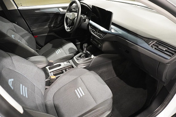 Ford Focus 9 of 14