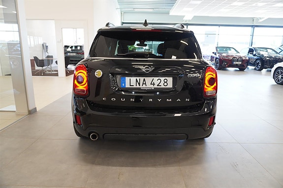 MINI Countryman SE 4 of 8