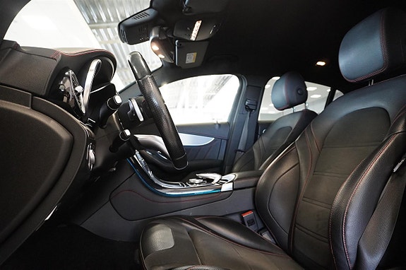 Mercedes-Benz GLC43 9 of 16