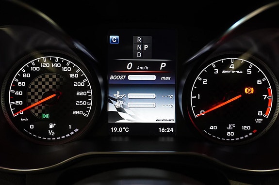 Mercedes-Benz GLC43 6 of 18