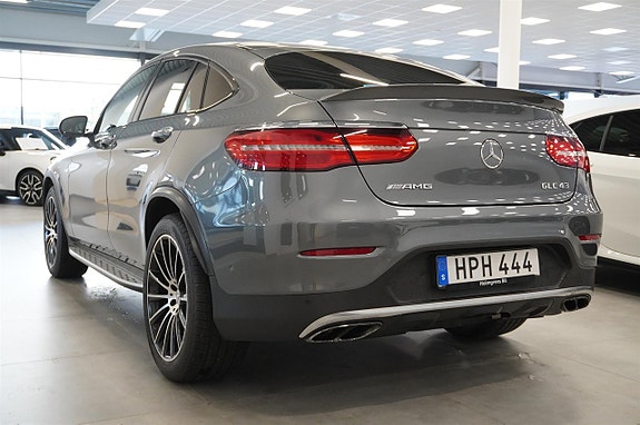 Mercedes-Benz GLC43 16 of 18