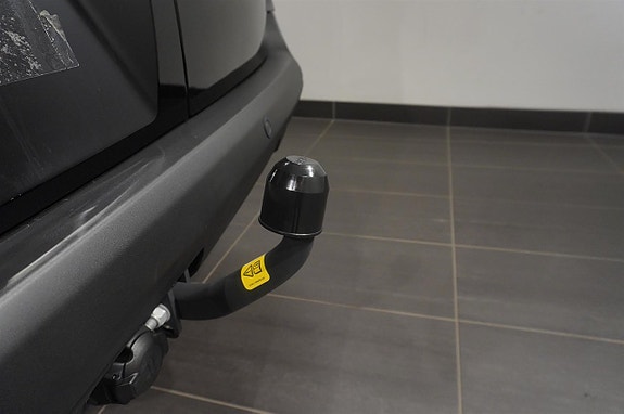 Ford Transit Courier 7 of 12