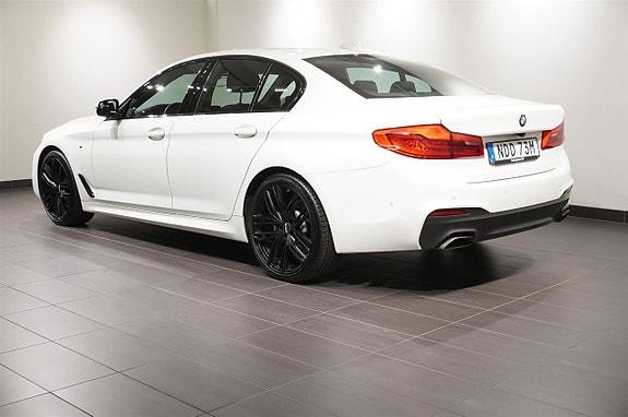 BMW 520d 3 of 13