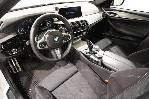 BMW 520d 4 of 13