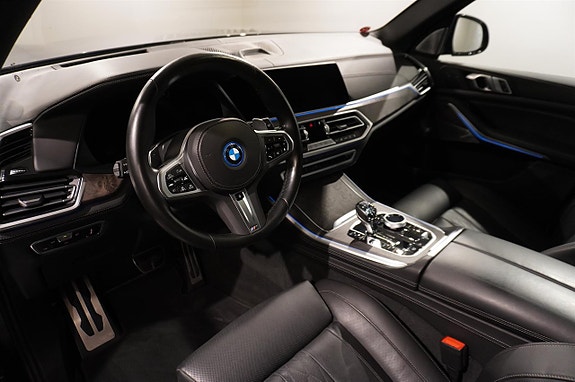BMW X5 2 of 5
