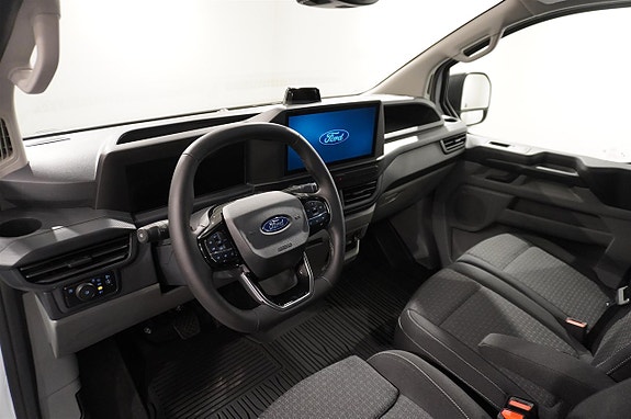 Ford Transit Custom 2 of 5