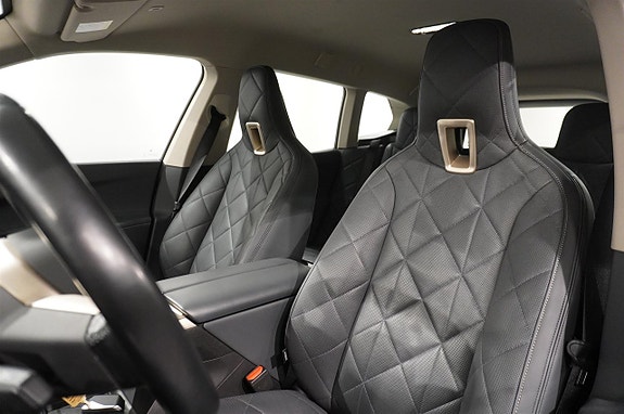 BMW iX 7 of 15
