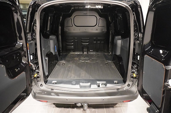 Ford Transit Courier 6 of 10