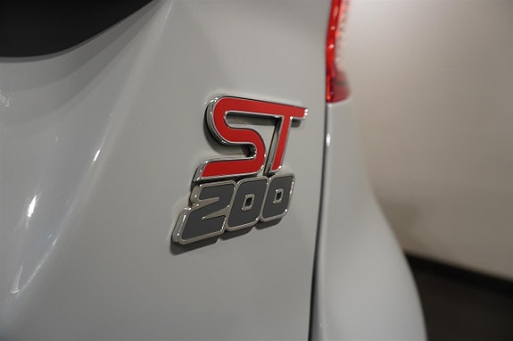 Ford Fiesta 10 of 14